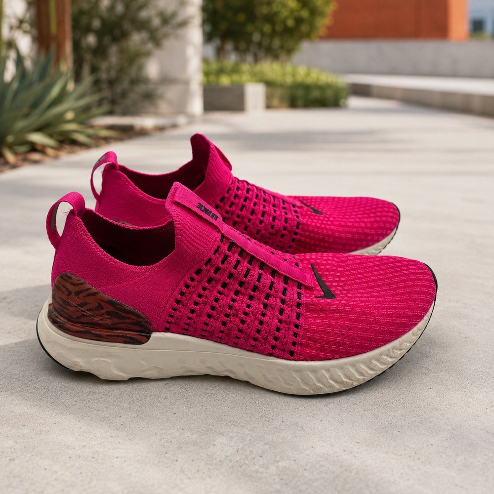 Nike React Phantom Run Flyknit 2 Pink Prime Zebra DQ7649-600 Womens 9.5